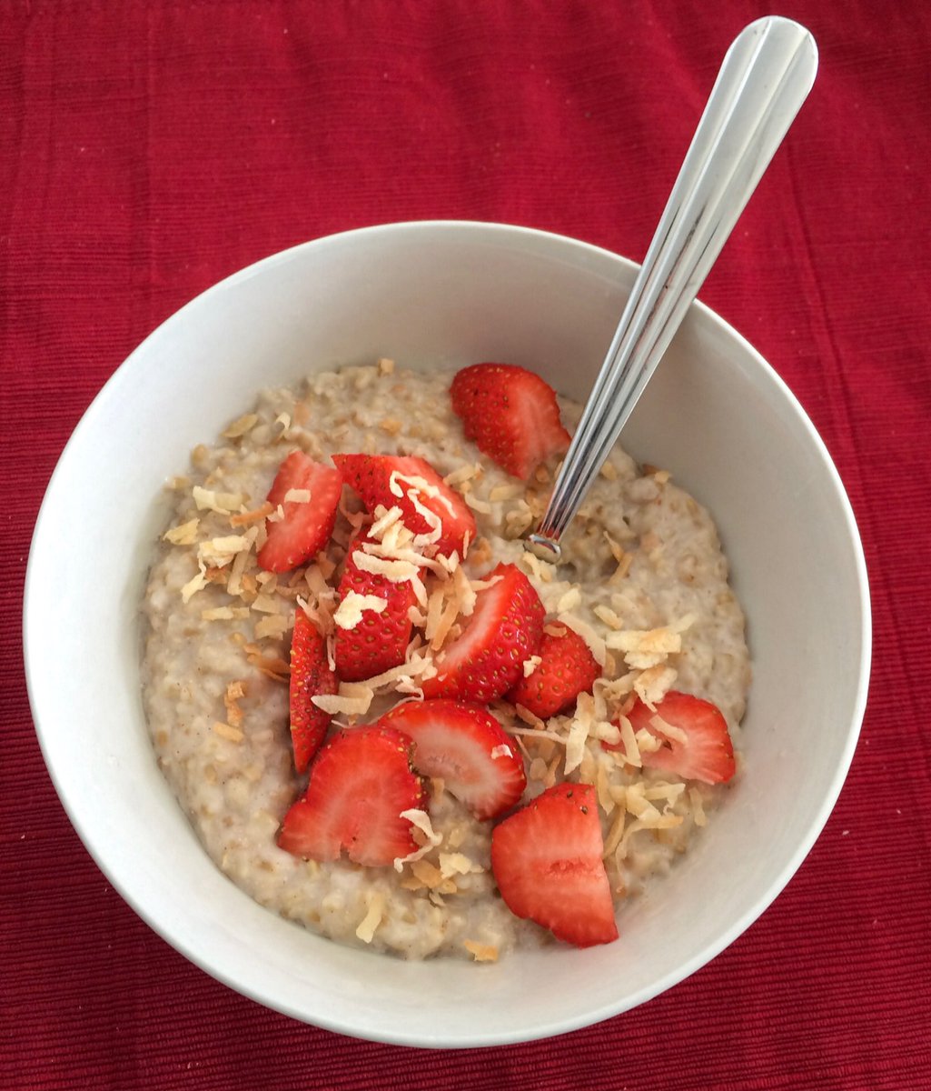 KidneyMyosin's tweet photo. Pressure cooker - it's not just for antigen retrieval anymore! Instant pot makes easy poached eggs and toasted-coconut steel-cut oats for a Saturday brunch. #cookingforgeeks https://t.co/cmkSNUlvIt https://t.co/WebOOdNvoU