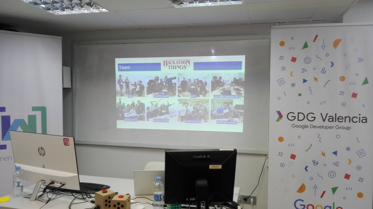 gdgvalencia's tweet photo. Los equipos cuentan algo de sí, del origen de su nombre y de su experiencia en el #HackathonThings, cosas que han aprendido, dificultades y sensaciones 🙌 https://t.co/z9ZkWIK04J
