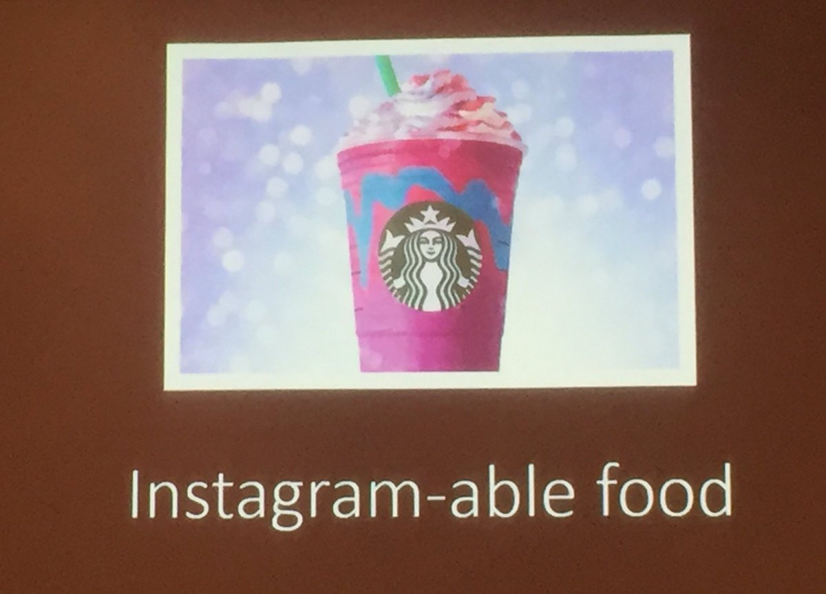 FDimanche's tweet photo. Instagram-able food! It's to be photographed, not to be eaten (it's not really good 😉) . Glitter gravy? Really? Well, it is only marketing (the bad side of marketing?) #RHTC2018 @HTMRyerson https://t.co/7XGYk16UYq