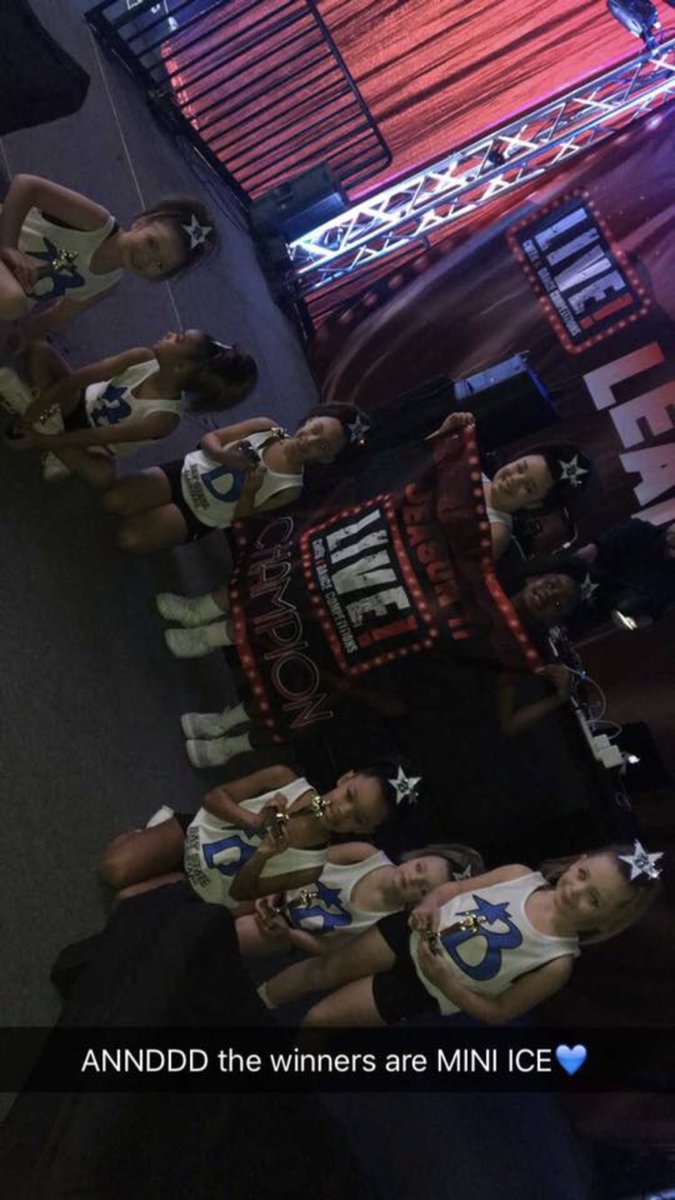 Jx4_2006's tweet photo. #liveNE @JAMLIVEtweets Baystate RI level 1 MINI ICE #1stPlace 🥇🏆 https://t.co/LYUTqUgLUI