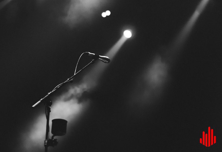 “There’s a mic 🎤 and a stage with your name on it.  What are you waiting for!?” said your Dream. 💫⭐️🏆🎼🎸 #BePartoftheStory #Emergingartist #music #indistrytv