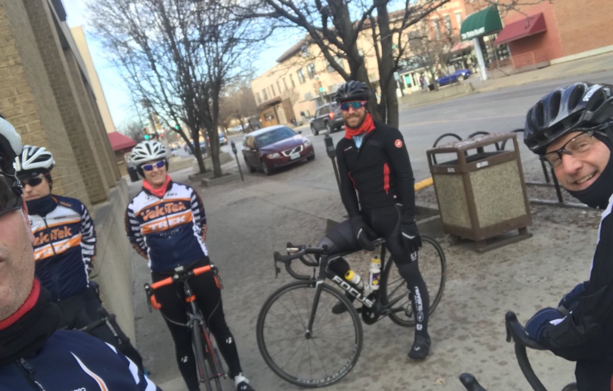 JimWhittakerNYL's tweet photo. Little windy/chilly KS riding. #OptOutside #pigride https://t.co/Oau8DXU9po