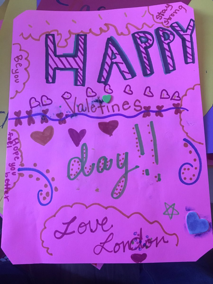 MrsScottMonkeys's tweet photo. Blue Oaks Elementary students wrote cards to sick children in the hospital for Valentine's Day! Just dropped off 250 cards! #SoProud @rcsdblueoaks #RCSDchampions #Cards4Kids @end1065 https://t.co/WfeE169zW1