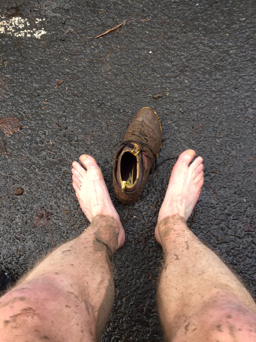 Porterfield08's tweet photo. Well that was enjoyable 😱😱. Tough muddy course today at Kilmarnock for the @scotathletics Masters XC. Well done @CorstorphineAAC for a great medal count. #toughcourse #mudmudhillmud #properXC #thankstoallthevolunteers https://t.co/TZ7lp3RUhv