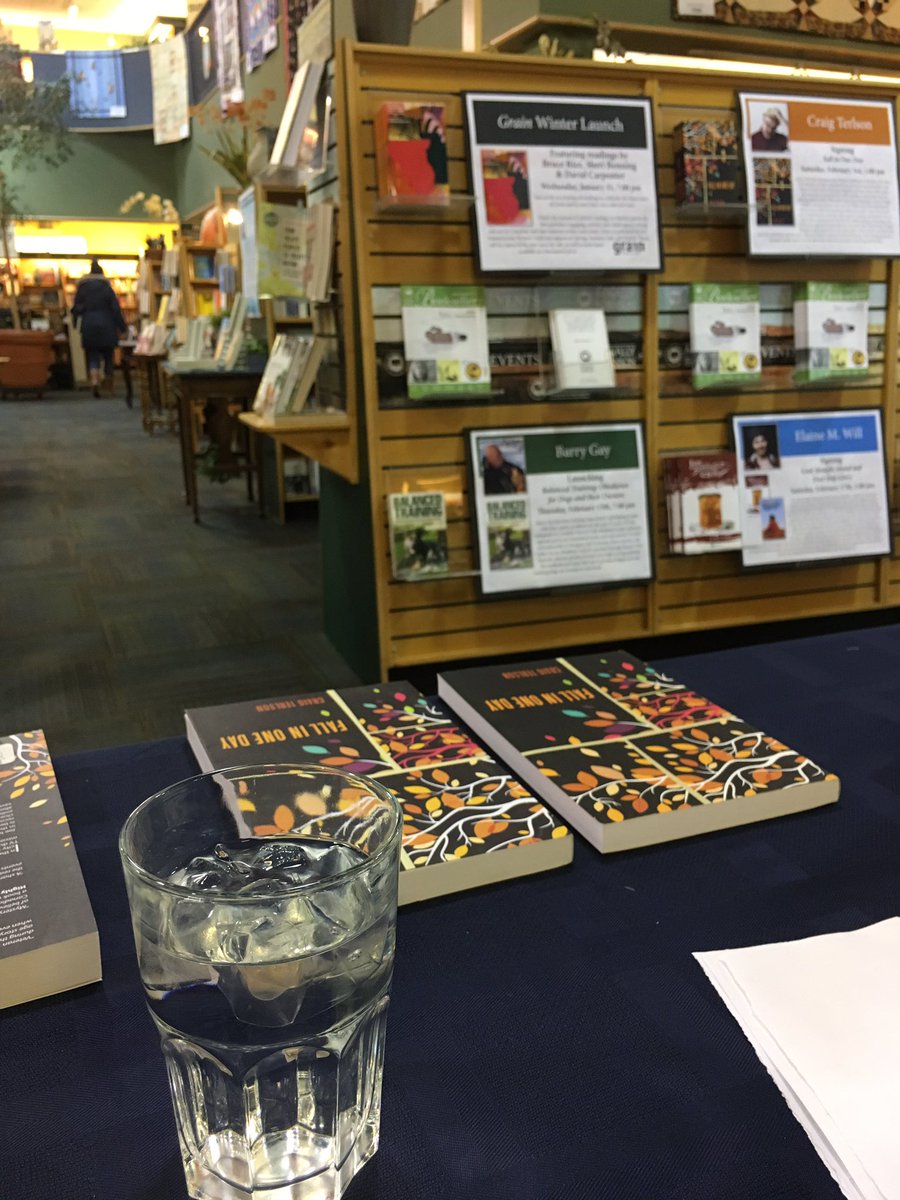 cterlson's tweet photo. My favourite thing about the book table is the conversations... just fascinating. #writerslife #booktour @BlueMoonPbh #fallinoneday https://t.co/7kTsbSlEcs