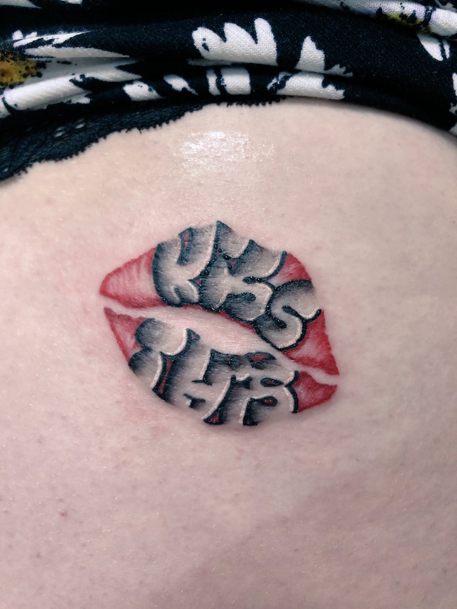 mad69420's tweet photo. @LukeStruts it’s a long shot but I got this tat in honor of you guys 💗 https://t.co/yz9igmrTKg