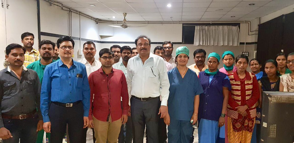 DrBembde's tweet photo. #CME on #HandHygeine for #TeamBembdeHospital by #InfectionControlCommittee head Dr. Karan Ostwal & #DrRamakantBembde at #BurnsCentre of #BembdeHospital. A very important aspect of #InfectionPrevention in #BurnICU
#Cosmeticsurgeryaurangabad https://t.co/CvpYGS5wy6