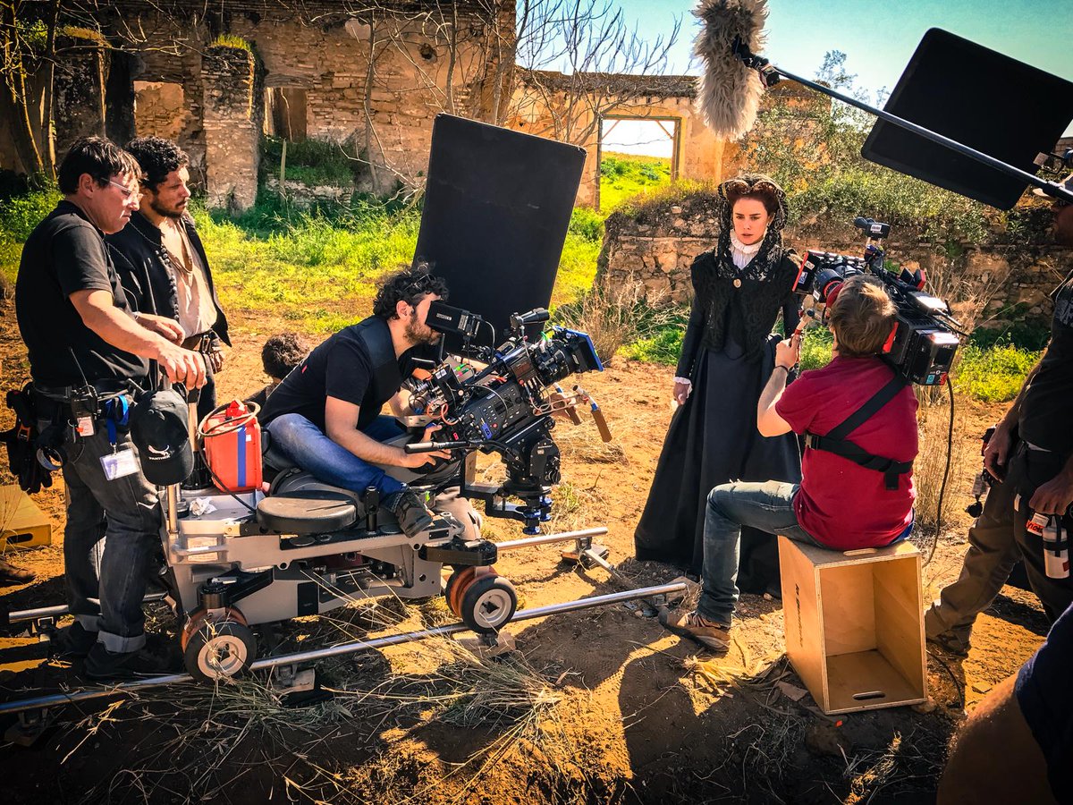 Sur5D's tweet photo. ¿Has visto @LaPesteSerie y quieres ver más? Pues no te pierdas las piezas del making of que grabamos durante el rodaje.

https://t.co/YNZfgOfT2w https://t.co/SUcHLRVLyW
