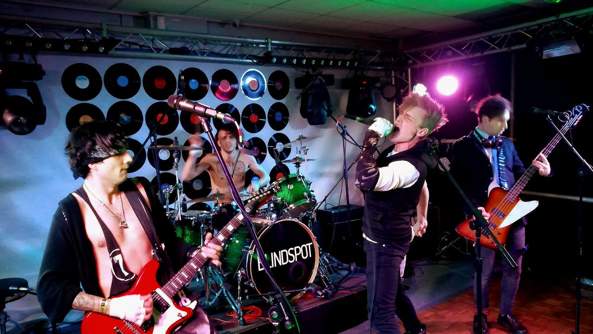 BowBeehive's tweet photo. "It's only #RocknRoll but I LIKE it!"@LoudMuteRage team up w/ Longy&amp;TheGospel. #Sleazy #dirty #Rock...the recipe hasn't changed since the good ol' days, some spices have been added tho. Sat10March Free Entry! @mypplr @SayIt_Poplar @rocklandstv @ViveLeRock1 https://t.co/nwBkCaeWfR https://t.co/SguLZUpoaW