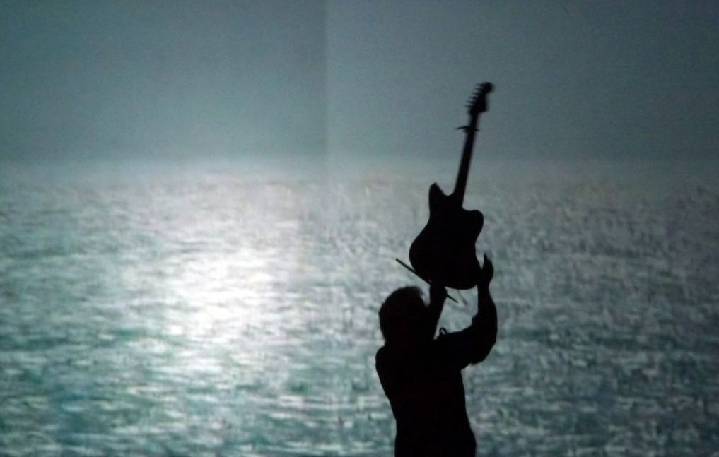Happy birthday, Lee Ranaldo. 