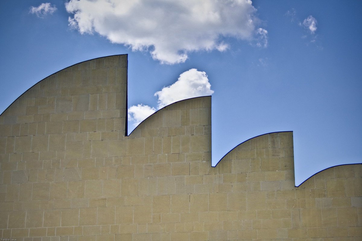 ZonArquitectur's tweet photo. Alvar Aalto

Iglesia de la Asunción de María Riola, Italia.
https://t.co/L5ei5D685P https://t.co/AzyldZOodc