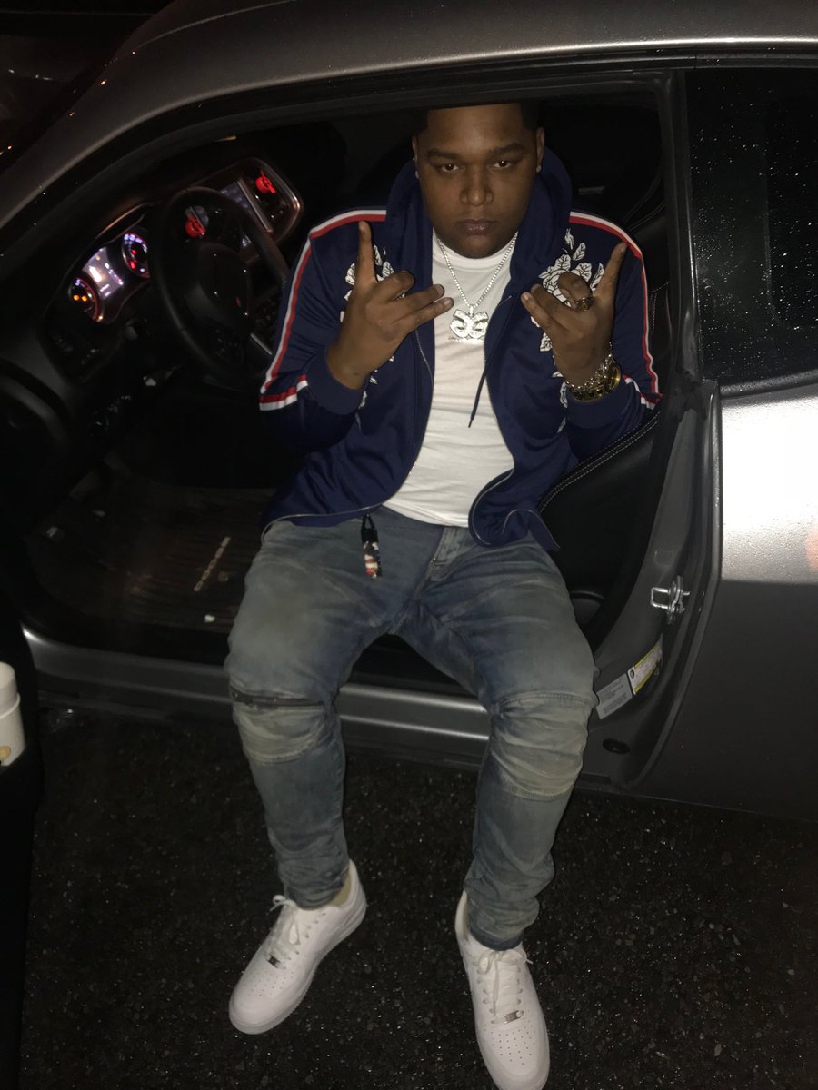 byronjackson28's tweet photo. Young nigga, but I’m Havey tho💪🏽 https://t.co/YHSQvkdOE4