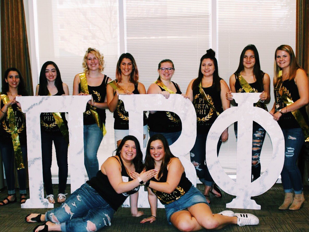 UTPiPhi's tweet photo. We had so much fun on our bid day today!!! meeting our new members was so exciting and we can't wait to see what they bring to FL Zeta 💘 https://t.co/QNO8FsJs7u