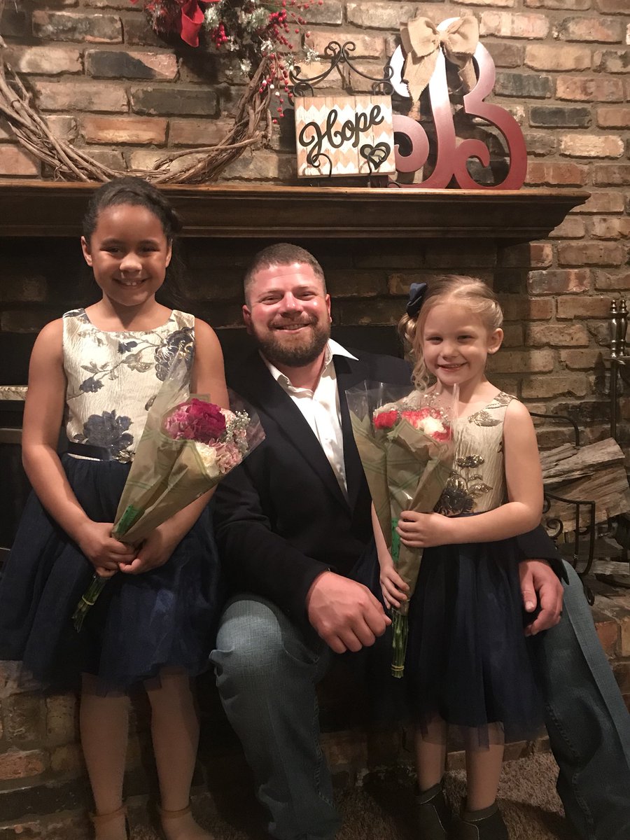 SigmaTerra's tweet photo. Father Daughter Dance 2018 #proudmom #beautiful https://t.co/dAjhwM2kEW