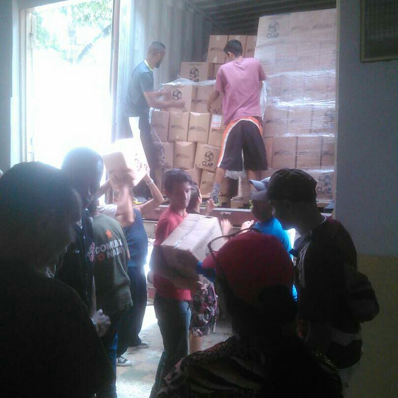 CLAP_GV's tweet image. Llegada de la caja clap, Pueblo y Gobierno de la mano. Todo es posible en revolución... #TodoElPoderParaLosClap
#SoyComunicadorClap
#VamosNico
@nicolasmaduro @freddybernalr @y_arguello @clapoficial @rafael_2785