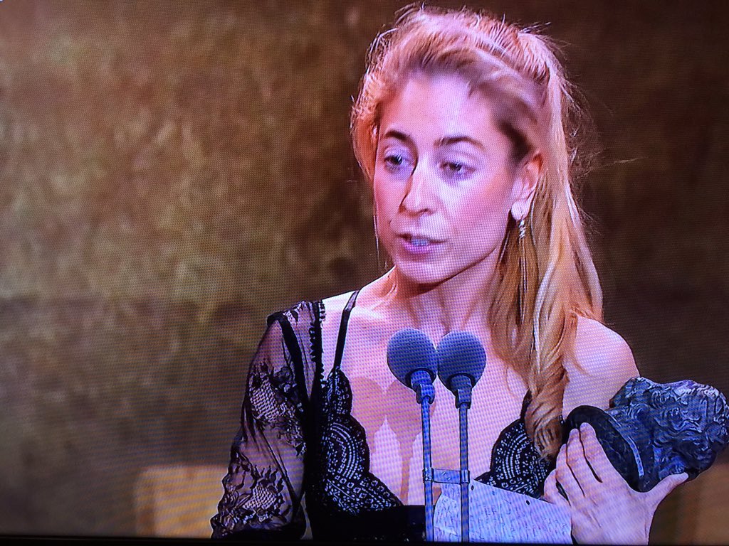 MarkinaXemein's tweet photo. Jantzi diseinu onenaren #Goya saria jaso du Saioa Lara Bilbao markina-xemeindarrak, #Handia pelikulan egindako lanagatik. Zorionak!!! #MarkinaXemein @LeakoHitza https://t.co/wnSkpUWp9W