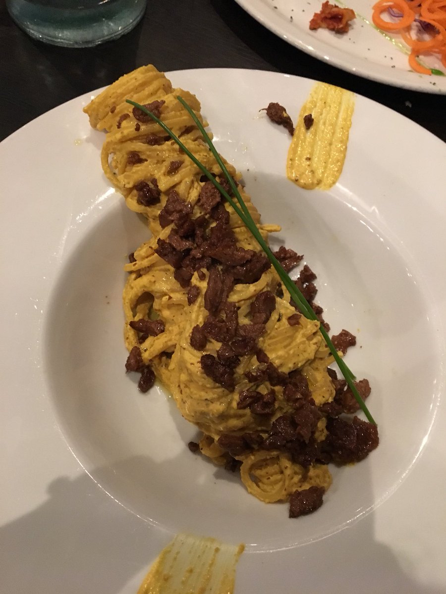 Had the most incredible #vegan meal out tonight with @matthewjsnape  at @FEDbywater. Starter was ‘cheesy’ garlic and main was ‘carbonara.’ 100% recommend to anyone visiting London, vegan or not!