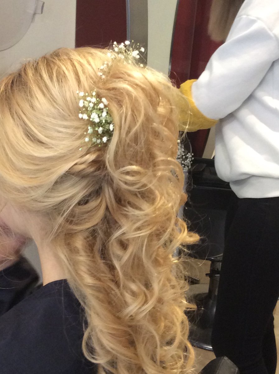 CVHair's tweet photo. Early morning Bridal hairstyle 7am start https://t.co/UJGfmSz95Q
