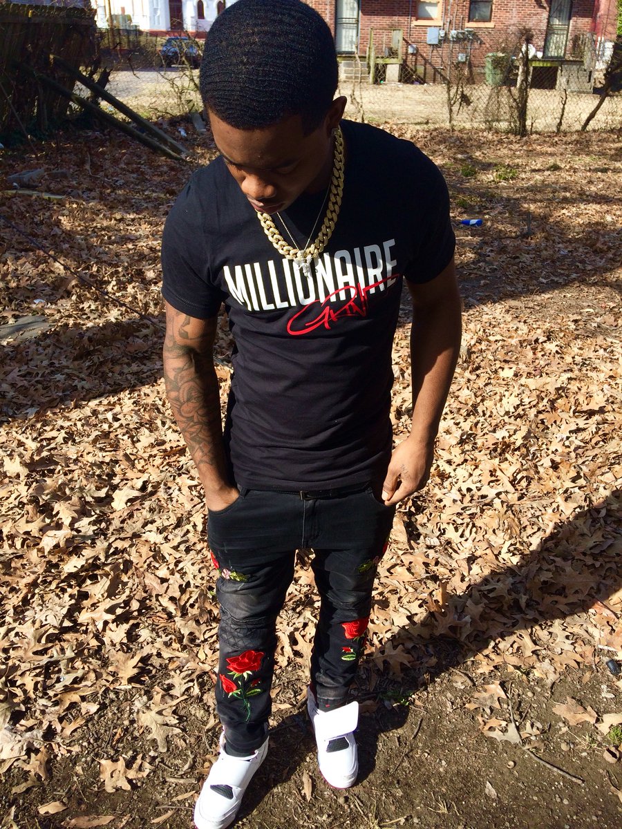 MulaaB2x's tweet photo. 🖕🏾 Pay me All 2k1️⃣8️⃣💰💰#slattk🍝 https://t.co/Cfza38c1bj
