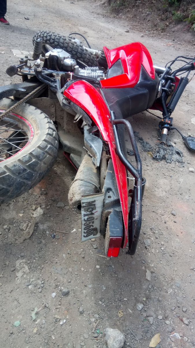 Estos son los dos pandilleros muertos en San José Villanueva este día. DVJINlfUMAAEIn - Estos son los dos pandilleros muertos en San José Villanueva este día.