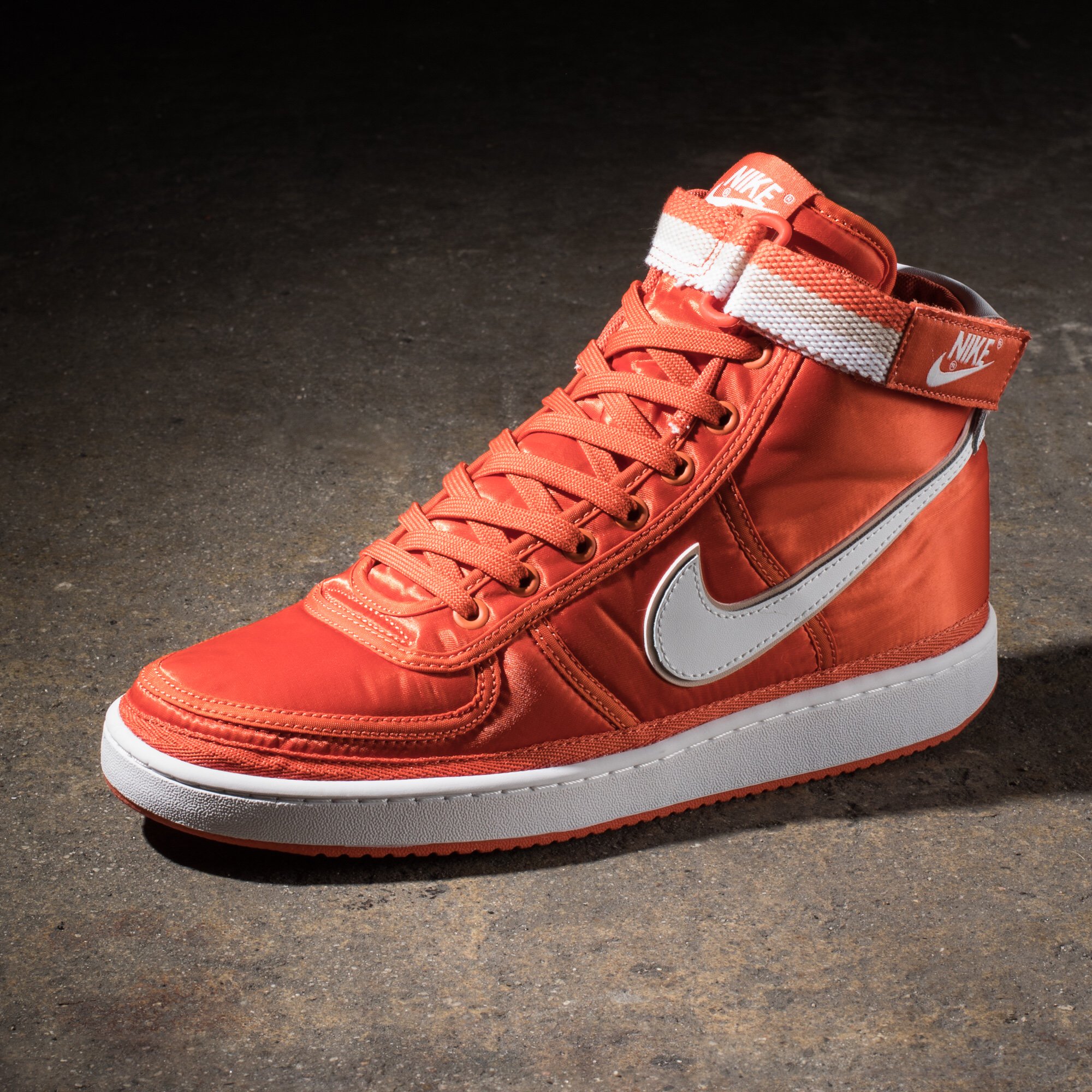 nike vandal high supreme vintage coral