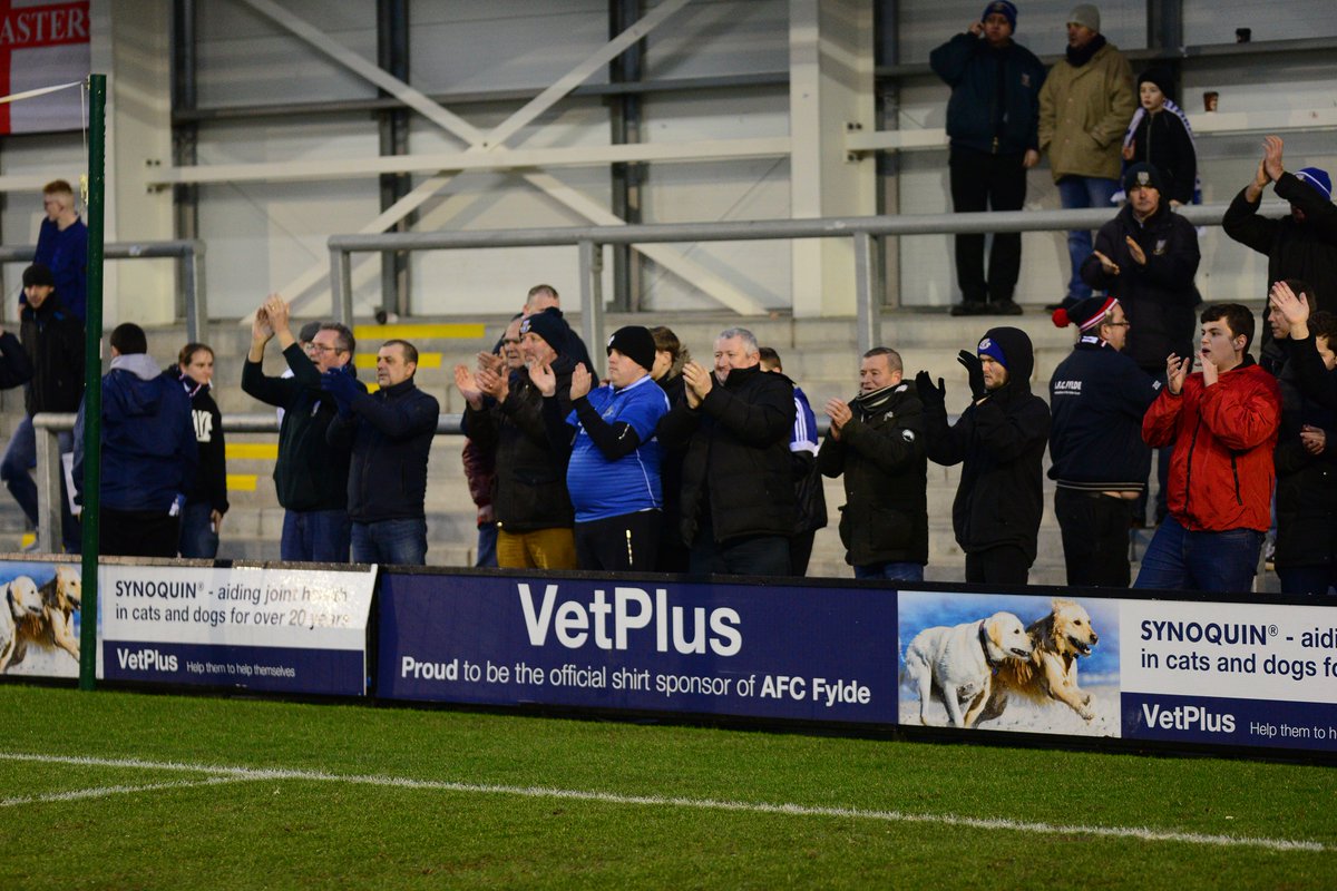 SteveMacPix's tweet photo. Fan pix @AFCFYLDE v @EastleighFC @FISC2022 @EastleighFCFans @NonLeagueCrowd @NonLeaguePaper #FansUnite #FriendsUnite https://t.co/8B453TzJwj