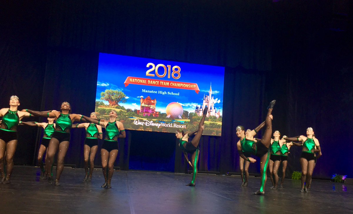 The leg extensions in the the varsity kick semi-finalist category are goals! #UDAnationals
