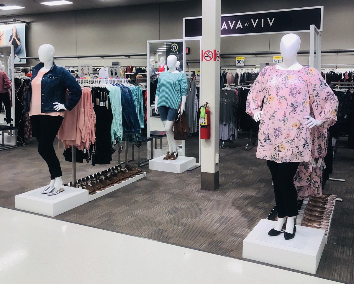 ChrissyMarie010's tweet photo. #TargetStyle #UniversalThread #xhilaration https://t.co/Ge3hdAcfxA