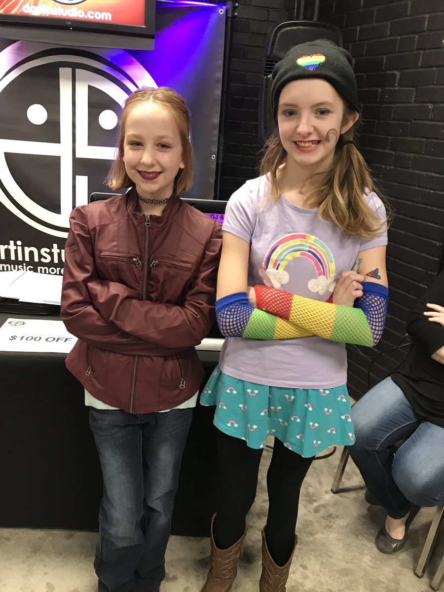 escctulsa's tweet photo. I forgot the photo! These girls from East Side at equality center checking out rainbow wedding vendors https://t.co/IHxjrinp0C