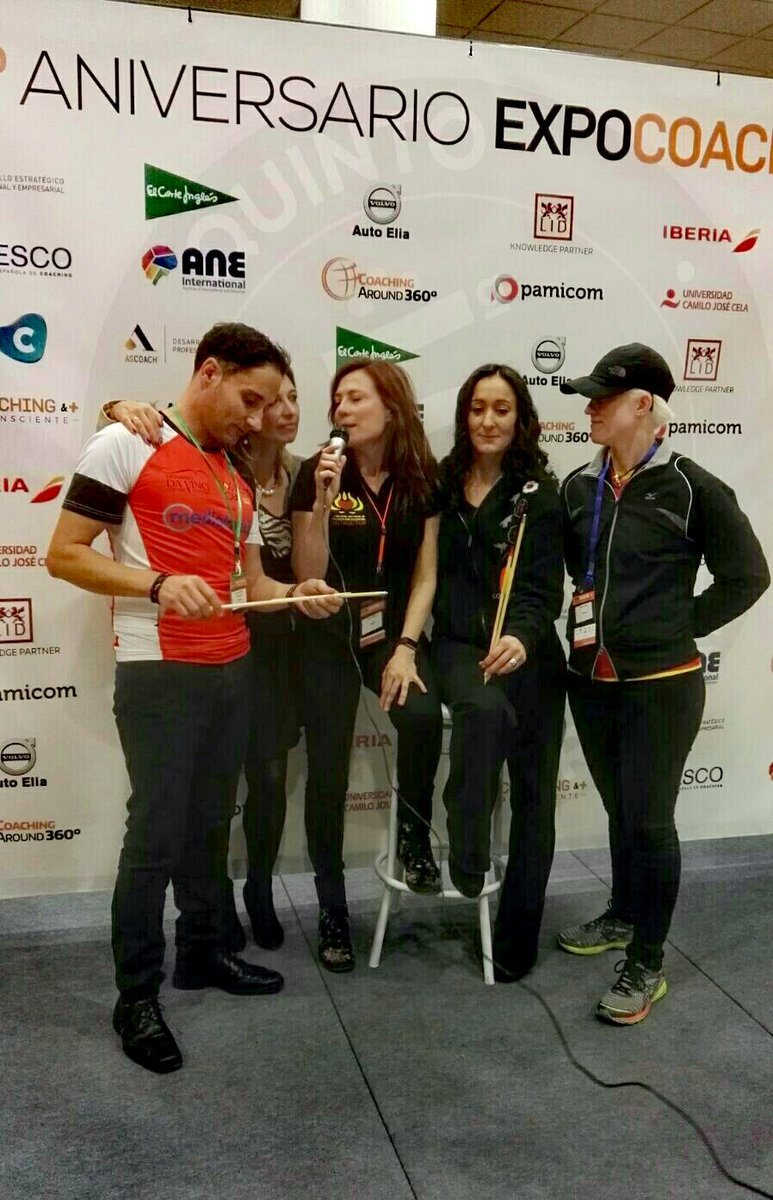 bartolsara's tweet photo. Entrevista con el equipo tras la ponencia de "Autoconocimiento y liderazgo en el crecimiento deportivo y personal".
#Expocoaching2018 https://t.co/fAq7mDjjvu