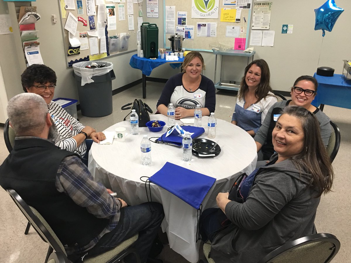 JoAnnFoxEDU's tweet photo. What a fantastic day of learning and professional development in @EUSD! #edtech2u is created by teachers, for teachers and we had 104 attendees, 18 presenters, and all on our day off. EUSD has incredible teachers! #chooseEUSD @krystlemmiller https://t.co/GAmweSNqeb