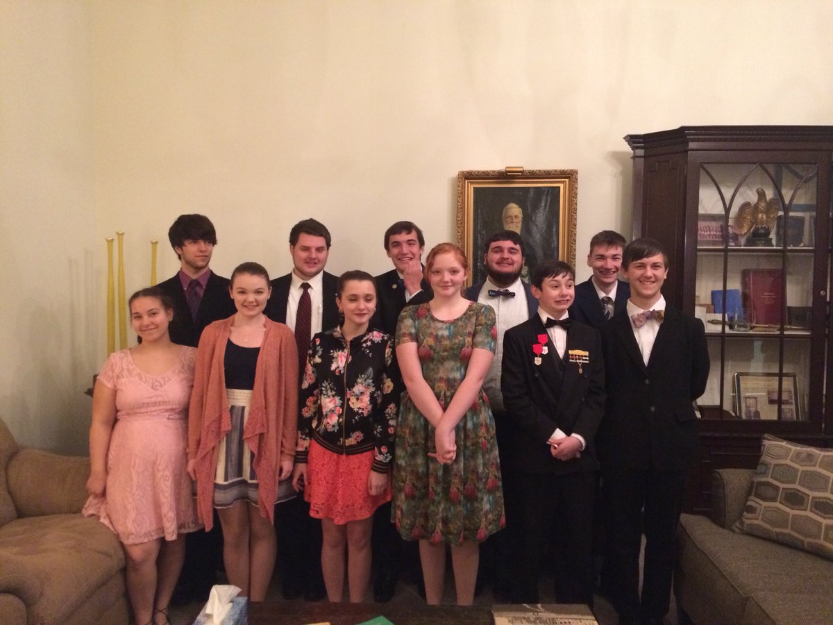 DeMolayWM's tweet image. Westmoreland chapter is here in Ligonier with Rainbow Irwin Assembly 42 for the presentation of the new District Deputy