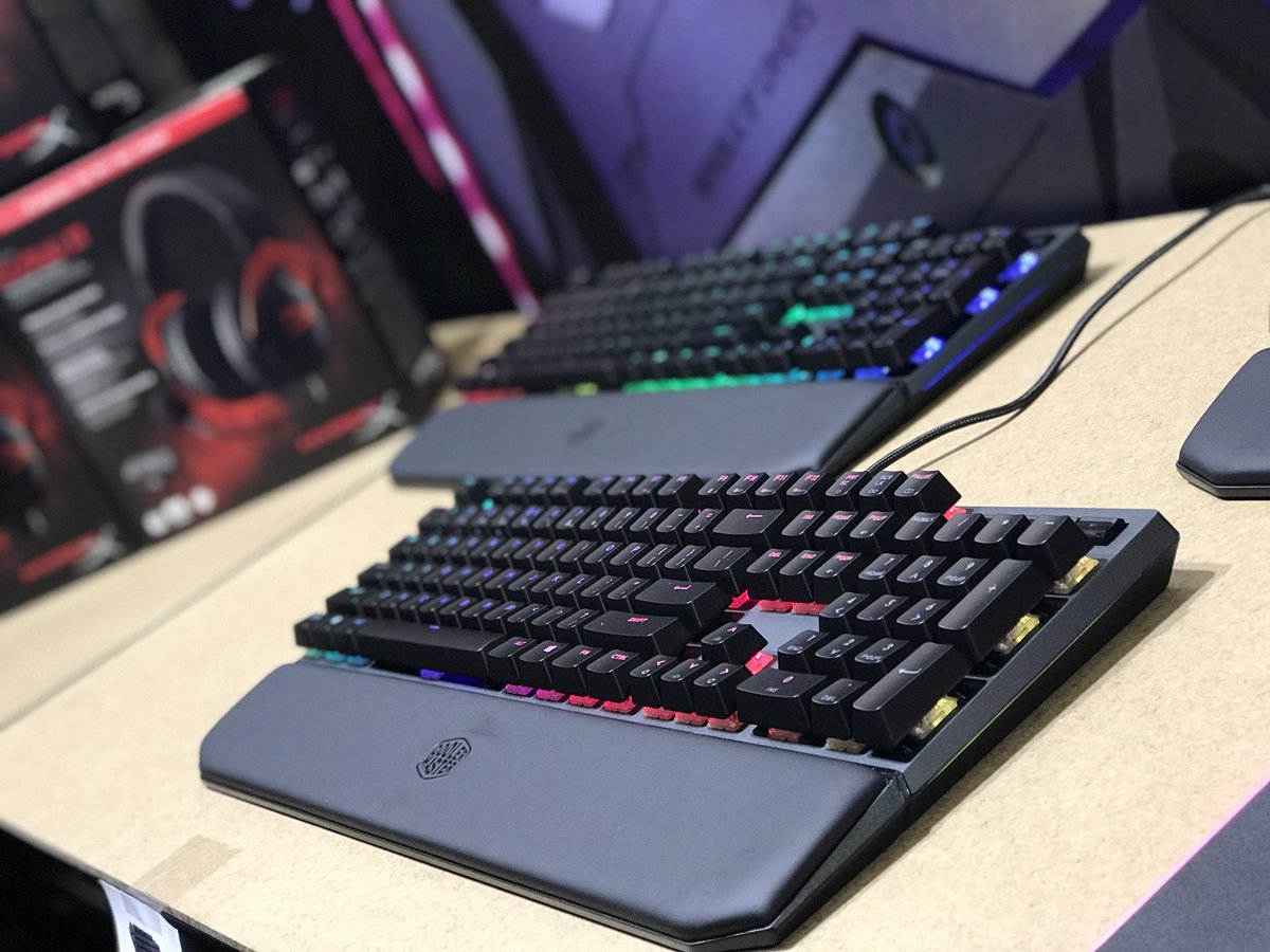 MwaveAu's tweet photo. #RTXSydney Day 2 - come down to our booth. We have gaming gear on special plus giveaways at 11:30 &amp; 1:30 https://t.co/b9G9gCNprp