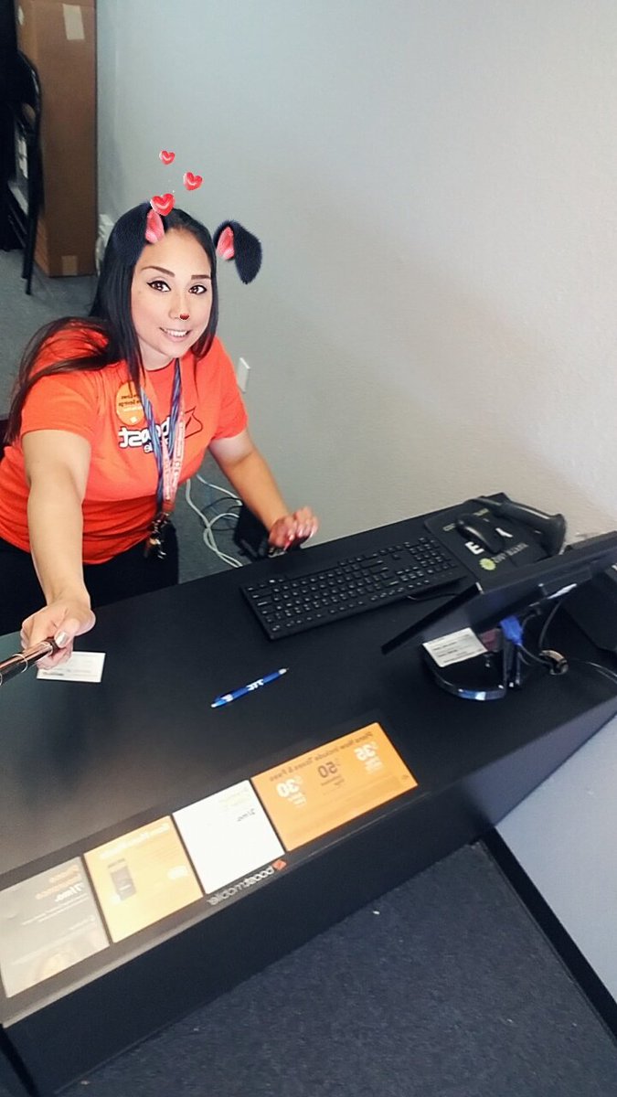 BoostMobile92's tweet image. Getting activations done!
