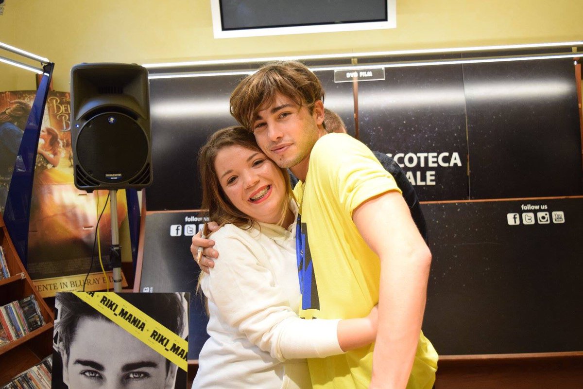 Oggi è un giorno speciale. 26 anni fa nascevi tu che oggi sei diventato la colonna sonora della mia vita, la persona che mi salva ogni giorno un po’ di più. Buon compleanno! Ti auguro il meglio perché te lo meriti♥️ <a href="/aboutriki/">Riccardo Marcuzzo</a> <a href="/aboutriki/">Riccardo Marcuzzo</a> <a href="/riccardoscire/">Riccardo Scirè</a> <a href="/Davideangelo8/">Davide Pazzini</a>