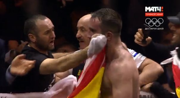 MatchTV's tweet image. ПОБЕДА! Гассиев отправил Дортикоса в нокаут! 

matchtv.ru/on-air