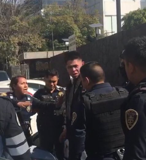 ColonosBJ's tweet photo. ¡Si lo reconoces Denúncialo! Asaltante en delegación Benito Juárez CDMX @supercivicosmx @PGJDF_CDMX @ManceraMiguelMX @Christianvonroe https://t.co/yH3tbVQUZw