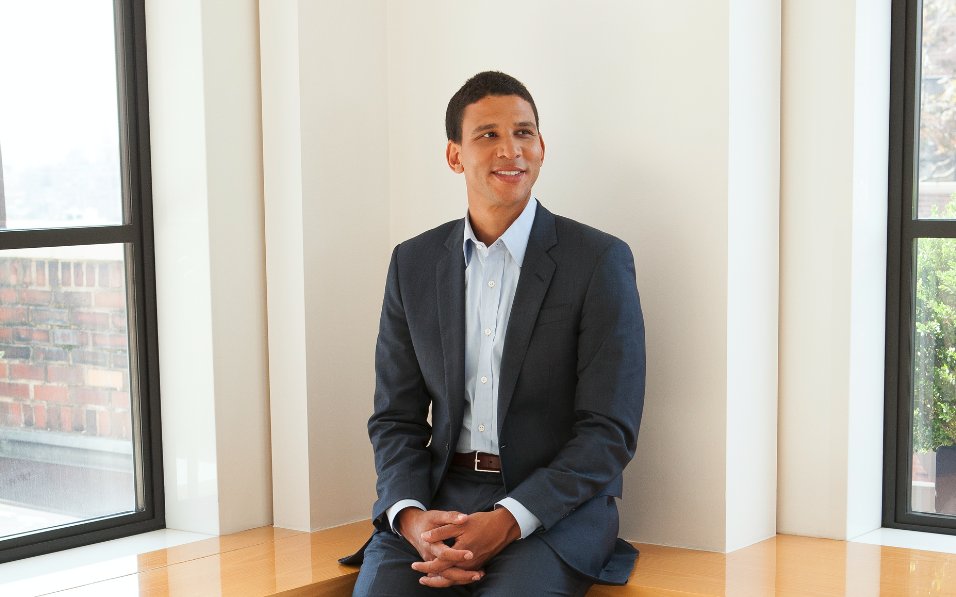 Compass's tweet image. 2018 has just begun, but real estate power players made their predictions for this year – and beyond – at last week's Inman Connect. Find out our own CEO @RobReffkin's opinion and more insights with @InmanNews. inman.com/2018/02/01/why…