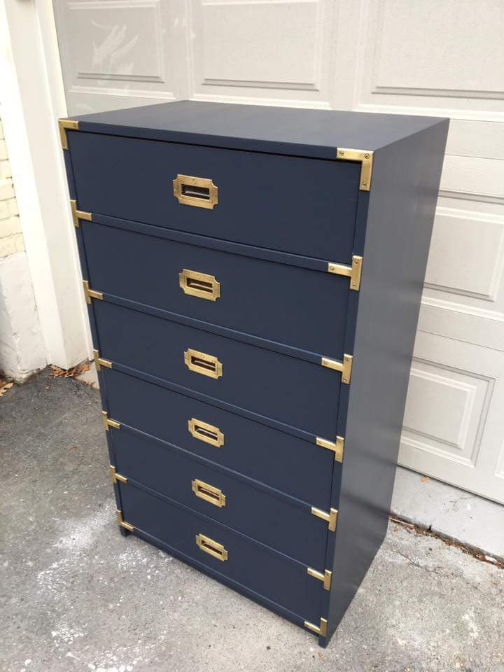 premiumpaintpty's tweet photo. El color Hale Navy HC-154, de Benjamin Moore, se ve muy bien en este mueble restaurado. Nos encanta. 🙌🏻🙌🏻🙌

Búsquelo en Premium Paint, en Lumicentro Calle 50, Obarrio y Costa del Este, Panamá.

#panama #benjaminmoore #premiumpaint #colortrends2018 #hale #navy #color #paint https://t.co/Z9jBf42O2m