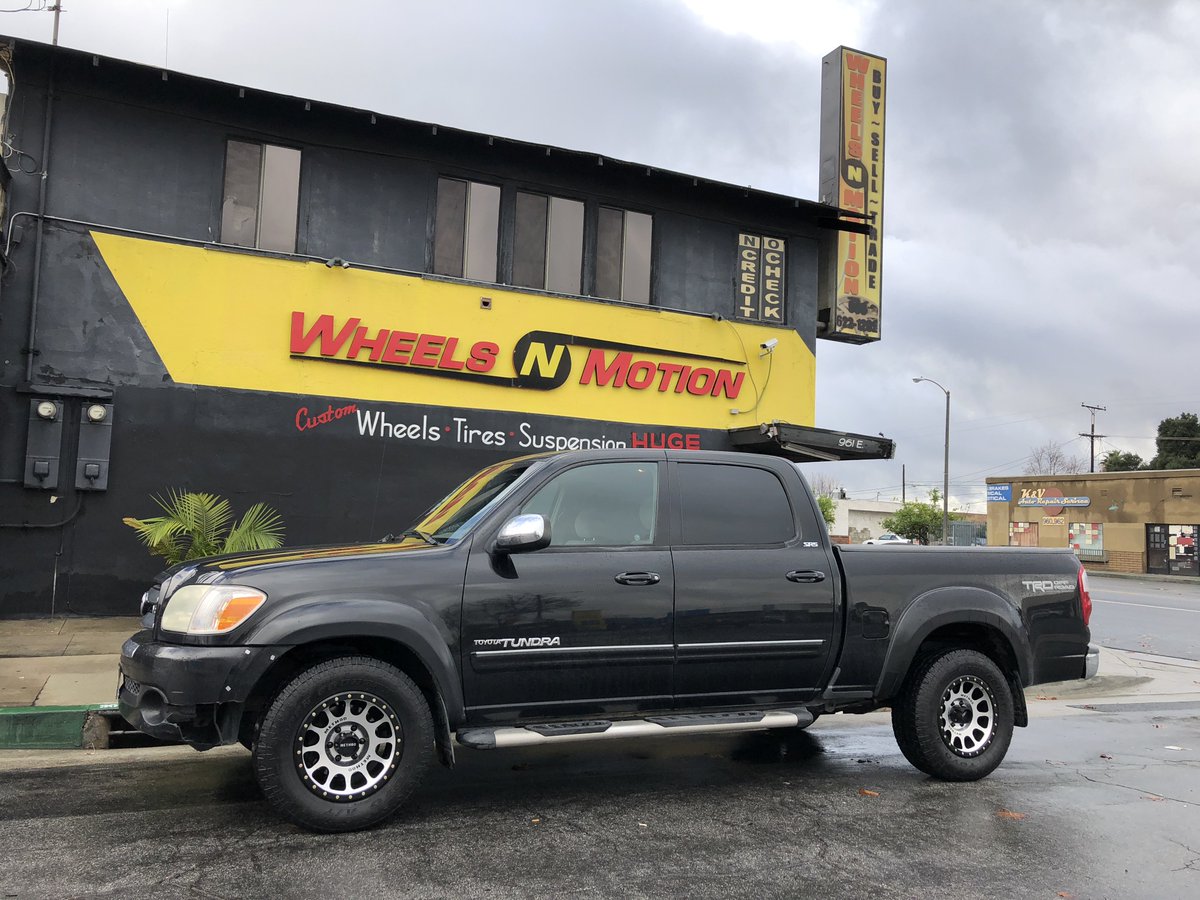 1st Gen Tundra Wheels