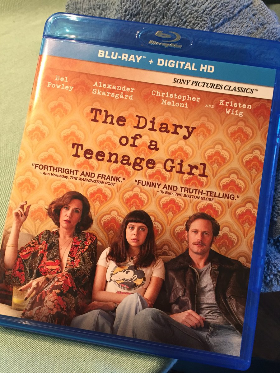 paetjlee's tweet image. IMHO, 2015’s The Diary of a Teenage Girl is a far superior, edgier, coming-of-age story than @LadyBirdMovie. We’ll see how it holds up. #bluray #PhoebeGloeckner #comicadaptation