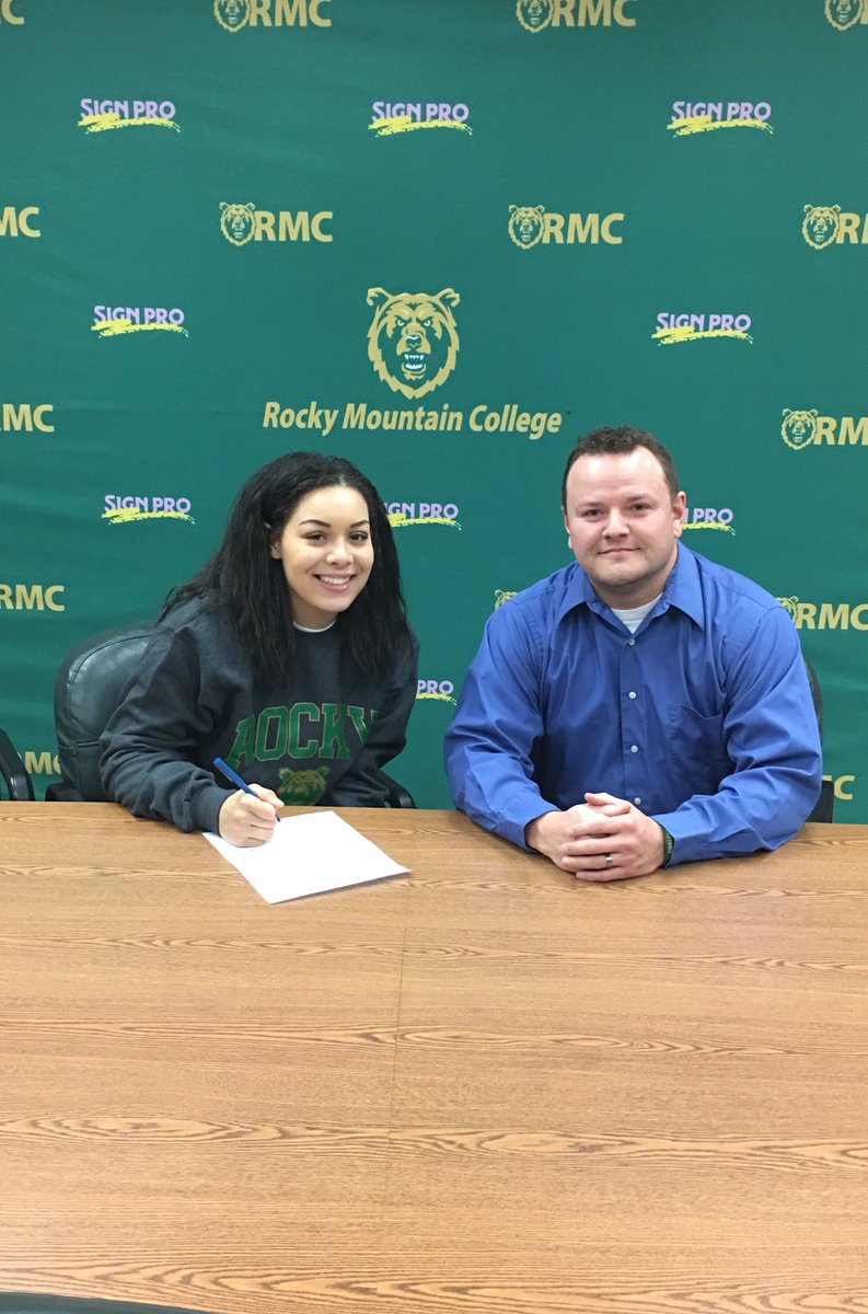 akasia_denton's tweet photo. Blesssed to announce that I will be continuing my academic & athletic career at Rocky. Thank you to everyone who helped me along the way. 🏀🏀 https://t.co/9CpWayF4Wh