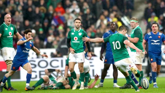 .<a href="/JohnnySexton/">Johnny Sexton</a>'s drop of magic seals dramatic Paris win for Ireland #TeamOfUs #FRAvIRE tinyurl.com/y7z5jb8j