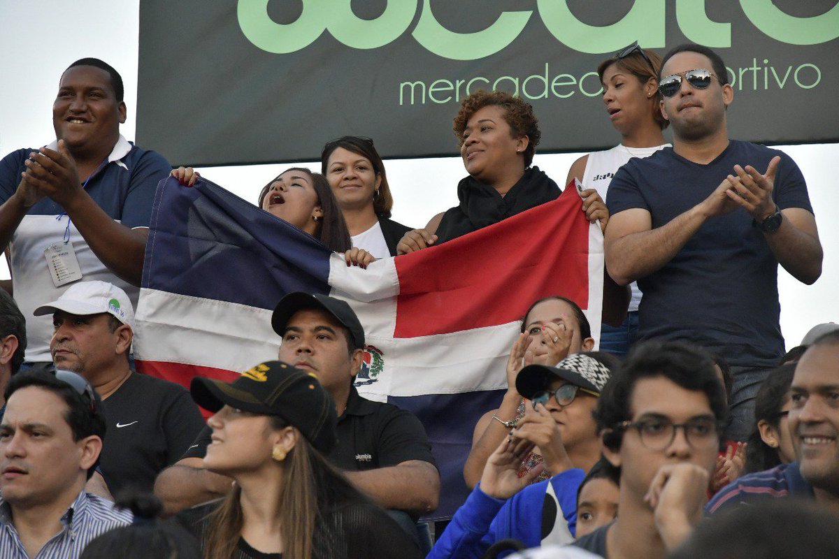 DiarioLibre's tweet photo. #CopaDavis2018: José (Bebo) Hernández ganó el segundo set a Thiago Monteiro 7-6. Con esta victoria Dominicana empata la serie 2-2 contra Brasil y se decidirá este sábado en un tercer partido. https://t.co/E81aDLvBNS