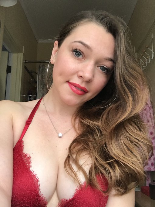 ❤️ https://t.co/2o8SCVYxsO<a href="/tag/partyof3"class="tags"><span>#partyof3</span></a>