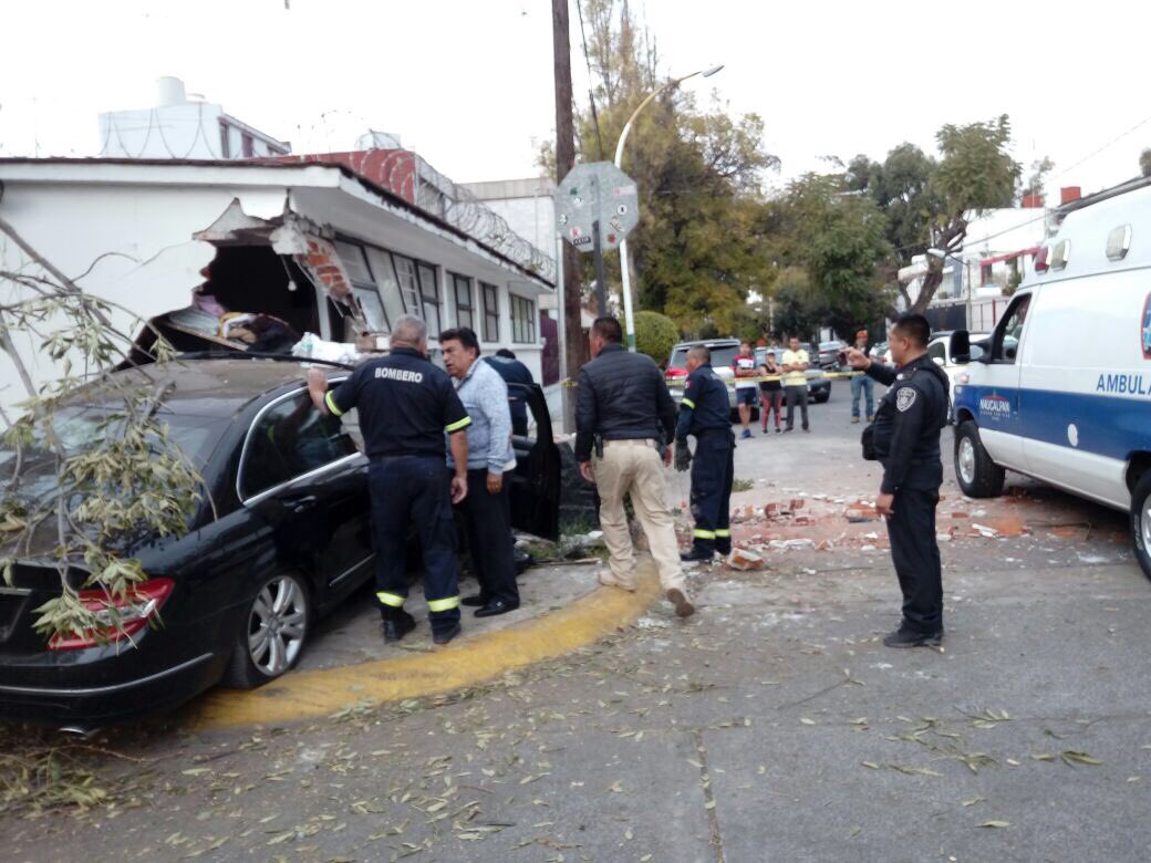 Fallece al chocar contra casa en Echegaray