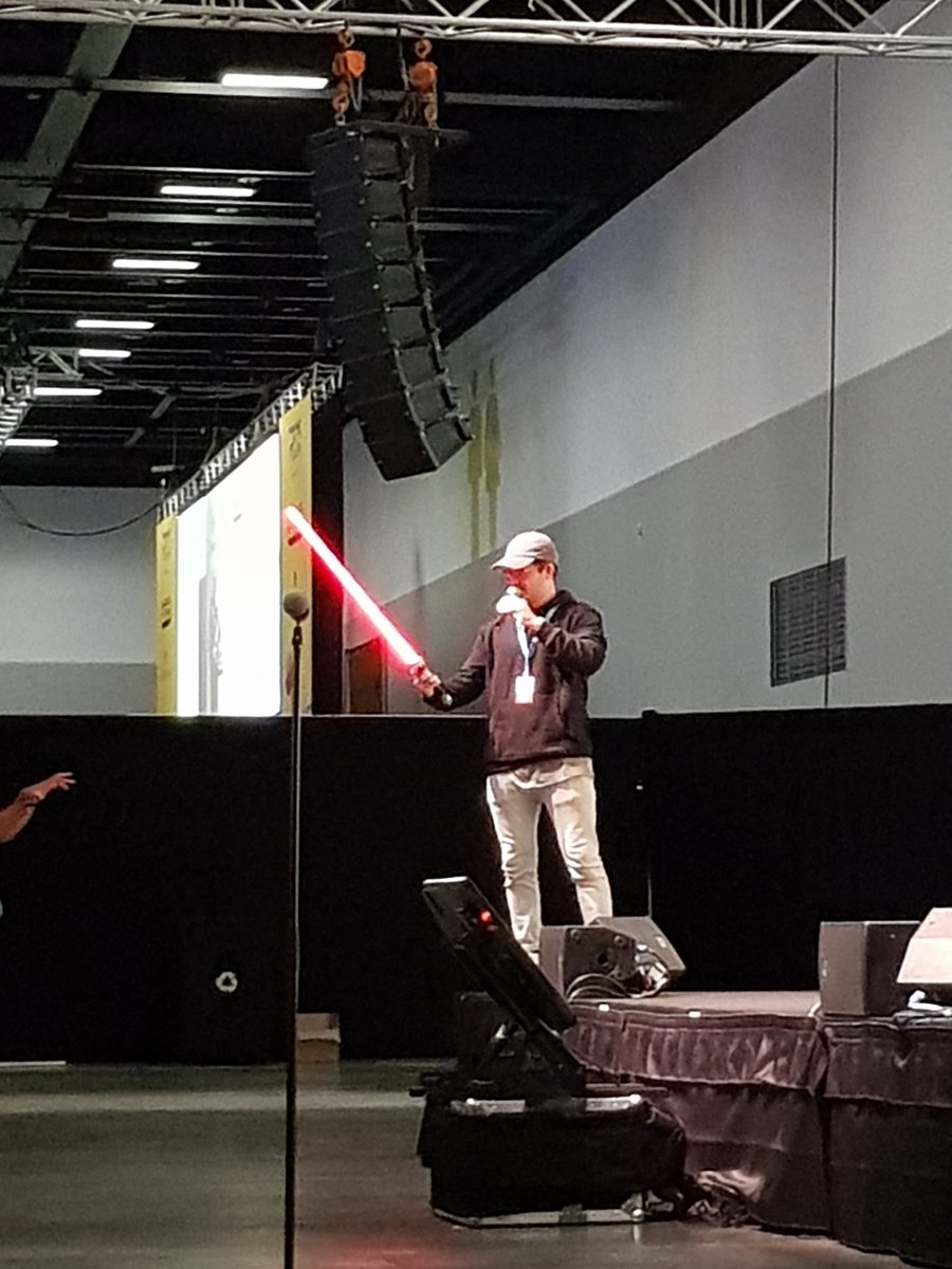 RoosterTeethANZ's tweet photo. 'Power....in the palm of my hand - @jamesdeangeliz at #RTXSydney https://t.co/sN97A8bwyn