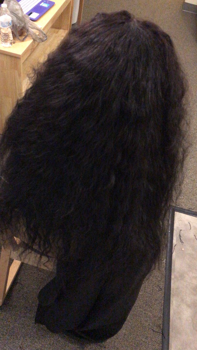 ___kera's tweet photo. Middle part sew in 4 bundles with closure .... let me treat your hair and keep you up to date when it’s time for ends trim ..this client waited to long But were in the process of getting on tract #ship18 #ship19 #ship20 #ship21 😈😈💜💜‼️‼️‼️‼️ https://t.co/HZEVVszKMq