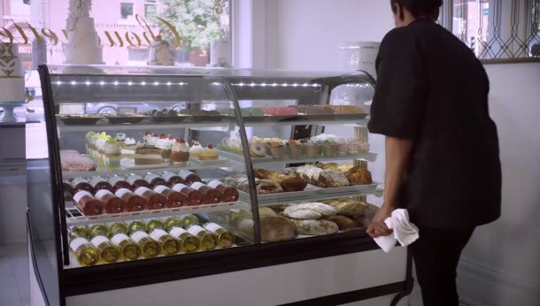 i_tempdotcomau's tweet photo. Stylish food service display from true refrigeration https://t.co/whoSbGCyLm