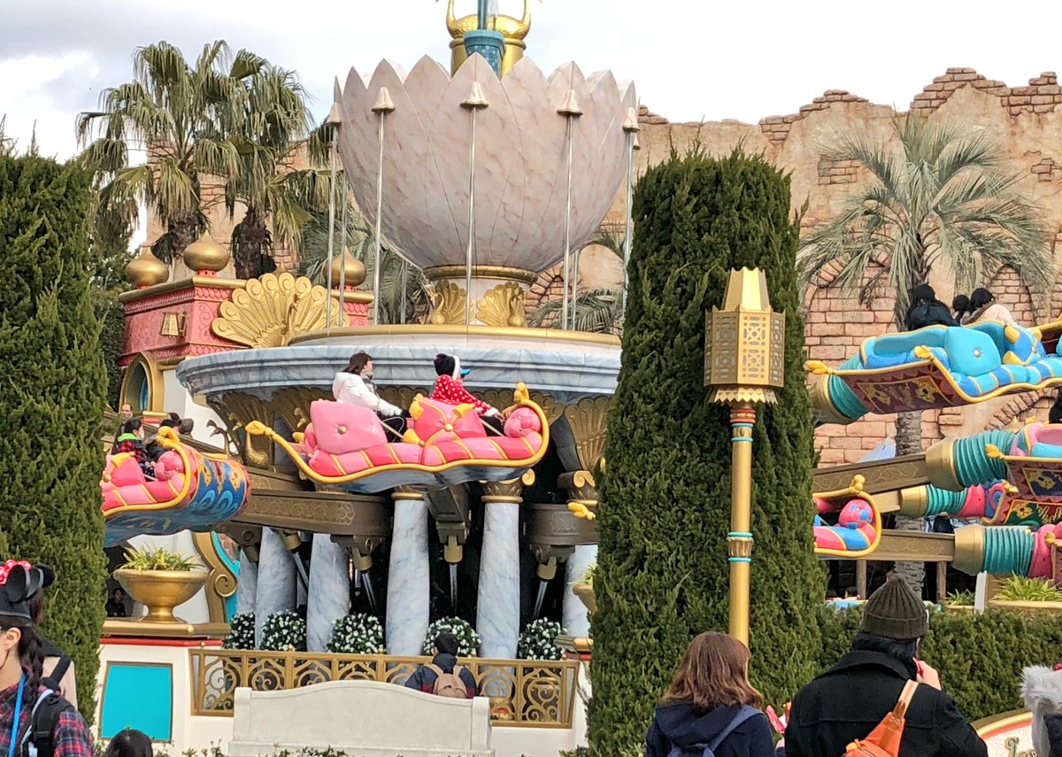 かふぇ おはようございます Tdr 最終日の今日は めっちゃ人多くて 一昨日に2回乗った トイストーリー はパス ニモ のfp 取ったので まずは アクアトピア ジャスミンのフライングカーペット 攻略 Tds Tdr 東京ディズニーシー 東京ディズニー